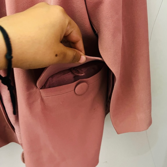 Mauve pink blazer with embroidery and cape sleeves ! - Picture 8 of 11